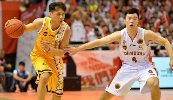 重磅!山东男篮14人大名单出炉,核心控卫已被除