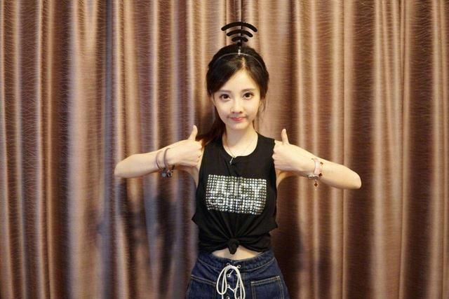 冯提莫被央视批评:29岁会计挪公款打赏女主播