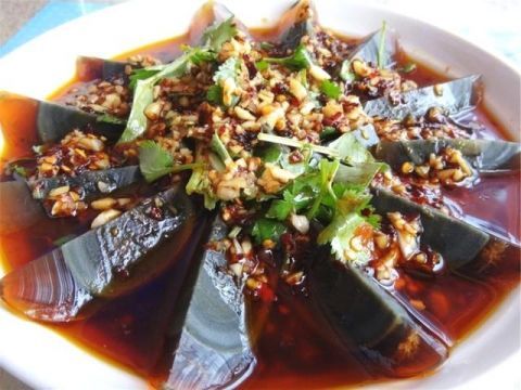 胆固醇偏高的朋友要注意 这4类食物很可能是