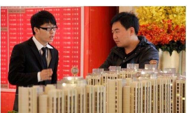 任志强:房子还远远不够住!最起码还要再建一倍?