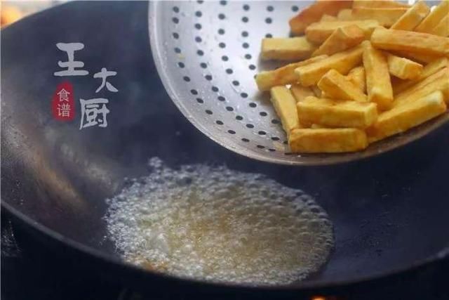 比栗子还香糯的芝麻红薯条