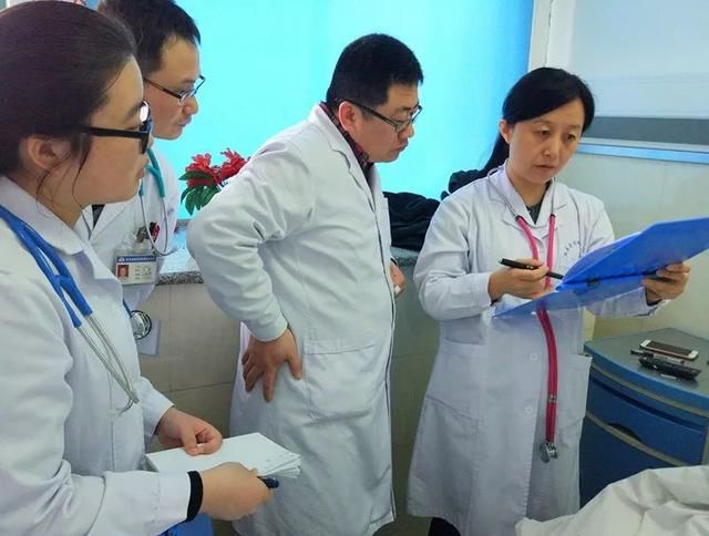 我院心内科、麻醉科双双晋级为扬州市重点专科