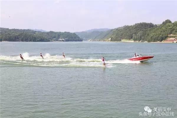世界级美人鱼洋县金沙湖亮倩影 美哭啦!