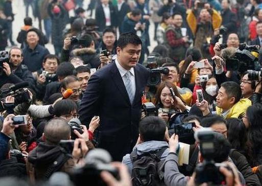 菲律宾死咬周琦没资格参加亚运会, 美媒解释为