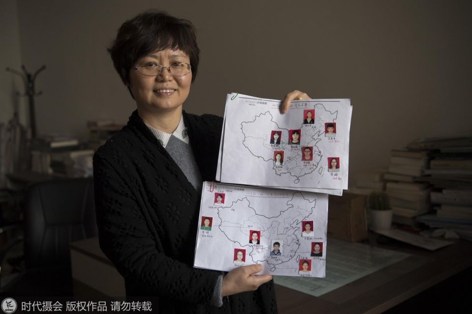 教师制地图点名册走红 大学生不好意思逃课