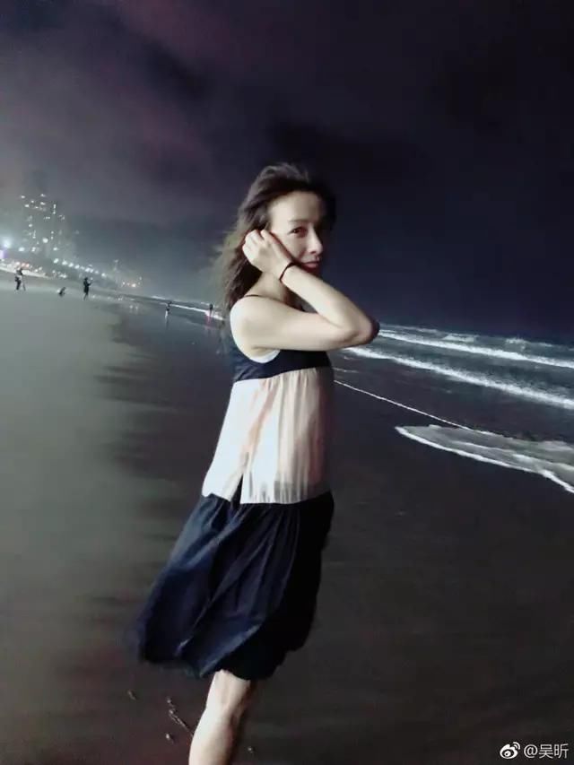 根据网友爆料这些细节,吴昕与潘玮柏可能已经