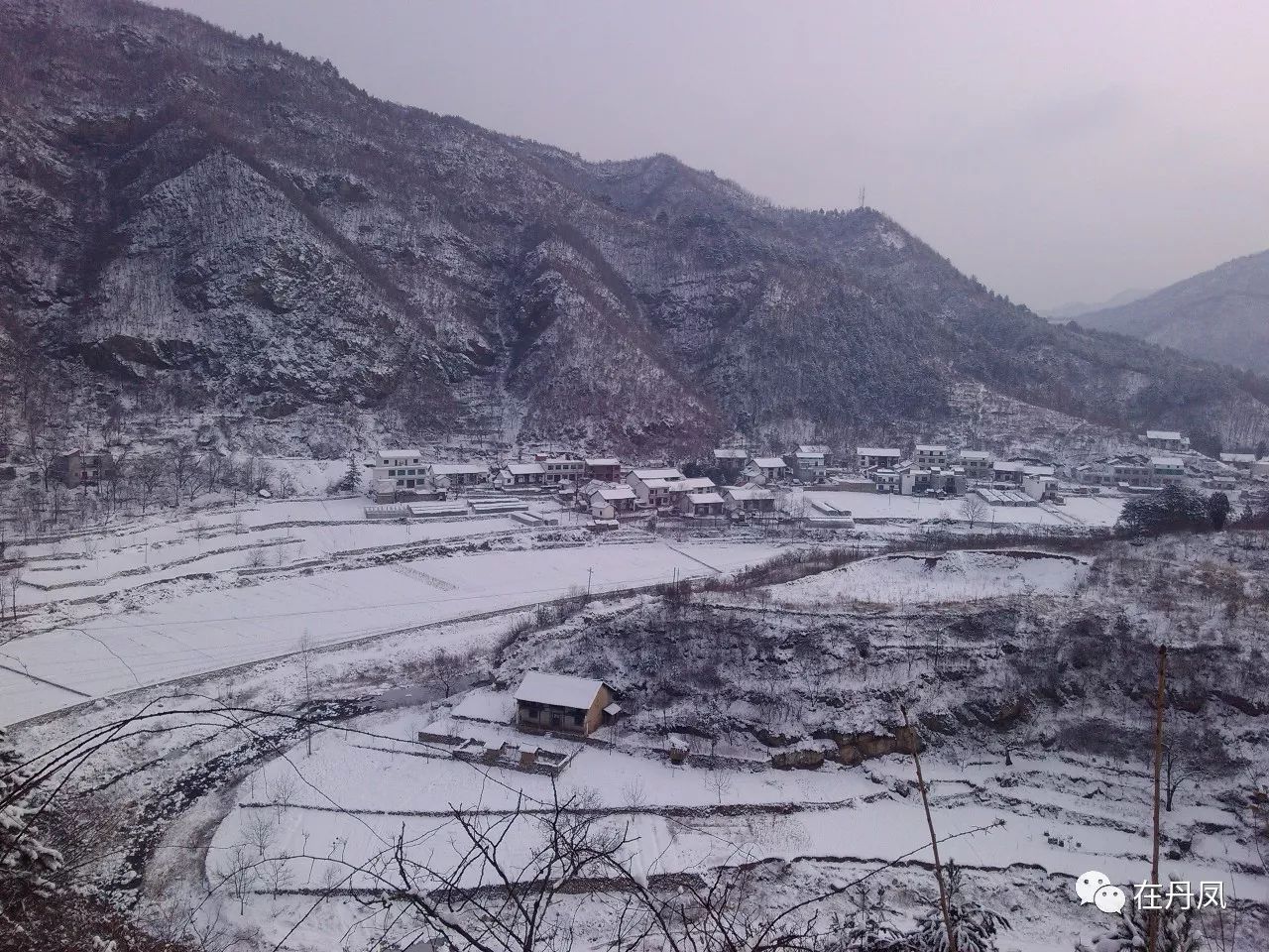 屈宝民原创||敬老院里过大年