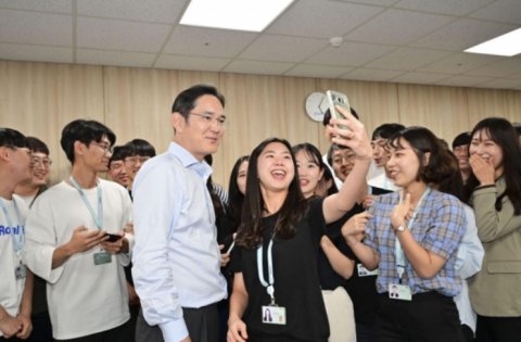 为什么股票会跌会涨