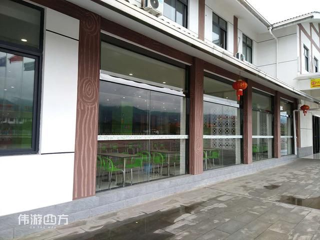 重庆最冷清的高速服务区，餐厅、广场没人影