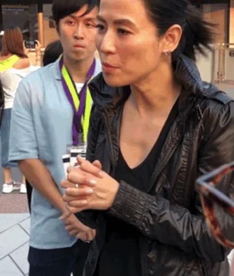 还有人记得宣萱吗?香港的电视剧女王!现身街头