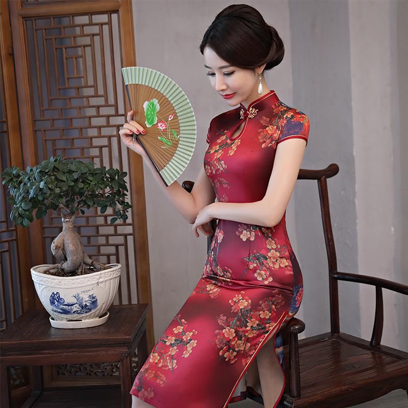 旗袍上身恶搞视频,旗袍上身恶搞视频大全