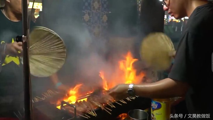 新加坡的街头美食你吃过吗?看着图片都流口水了