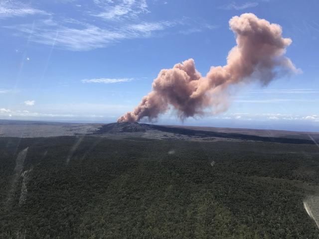 美国夏威夷州6.9级地震火山爆发万人紧急疏散