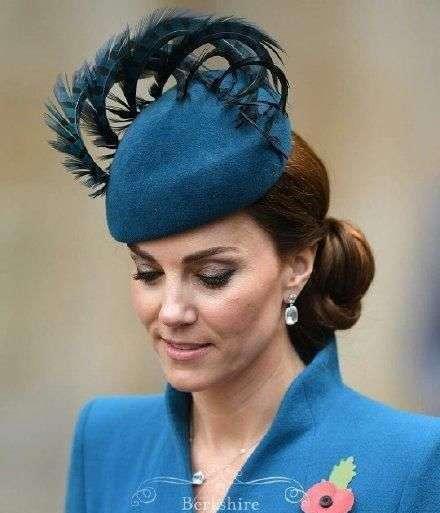 没有威廉梅根,这次凯特与哈里一起出席活动,说