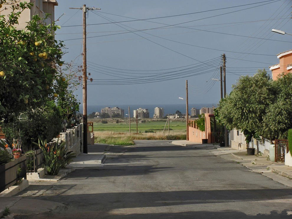 这个地方曾是旅游胜地，但最终被世界抛弃变成荒无人烟之地