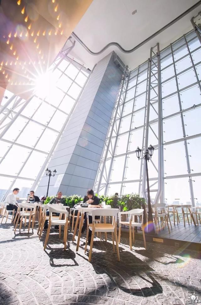 旗滨集团股票行情:冷修高峰、环保高压 供给缩