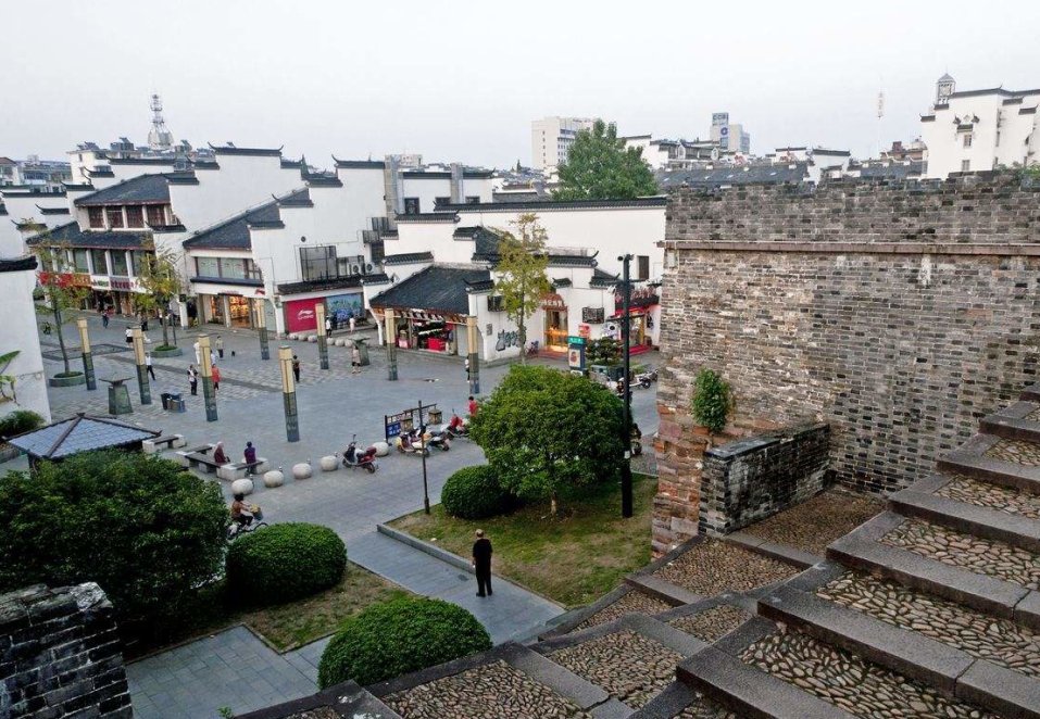 中国最“傻”的旅游城市，景点全免费!商家:我们反而赚得更多!