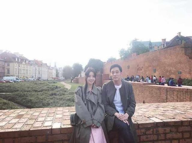 苏志燮帅气路透照曝光!《我身后的陶斯》远赴