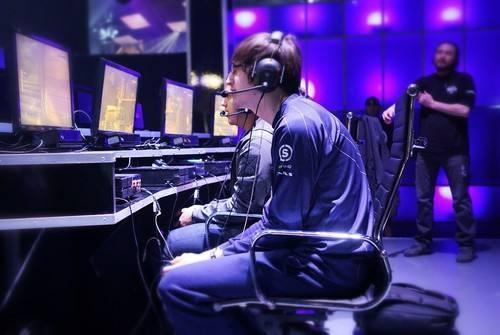 22岁的Uzi身体年龄已经32岁 电竞的职业化道路