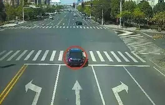2018年交警提醒:春节闯红灯以后,这样做可以不扣分,你知道吗?