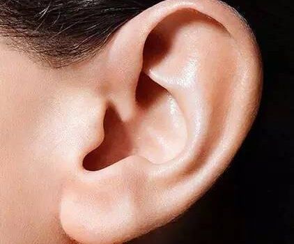 耳朵上1个症状预示心脏病,学会这4招让你远离