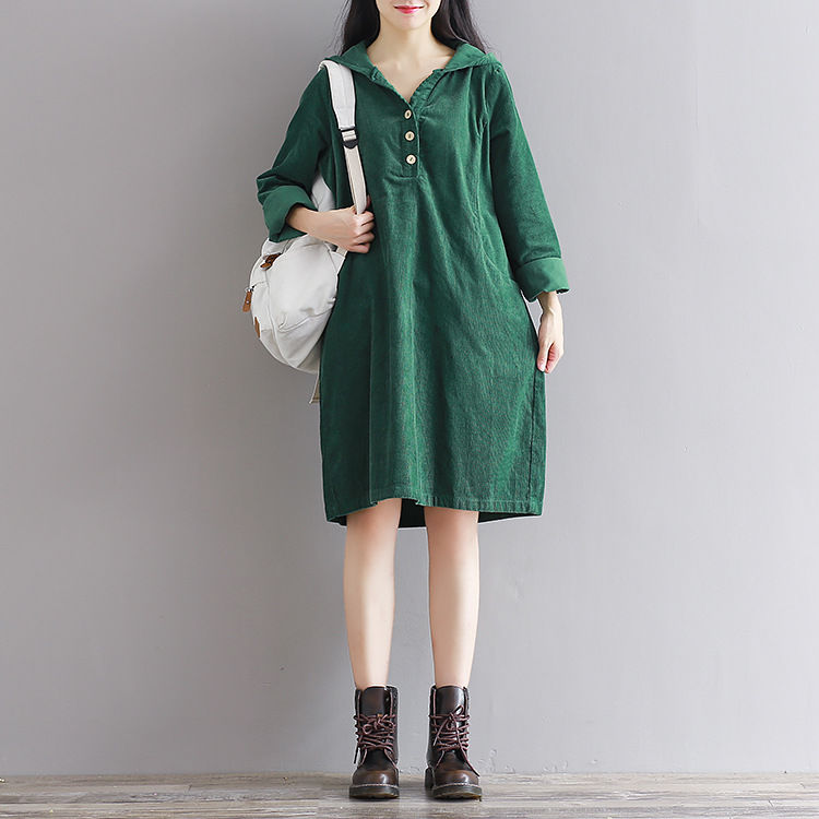 发现一款:秋裙配马丁靴,碾压十件旗袍,谁都看