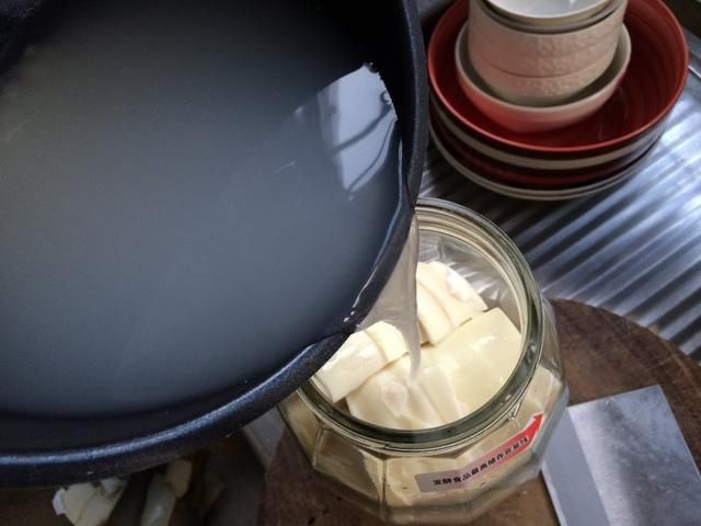 舌尖上的美食，第一集，自然的馈赠-酸笋