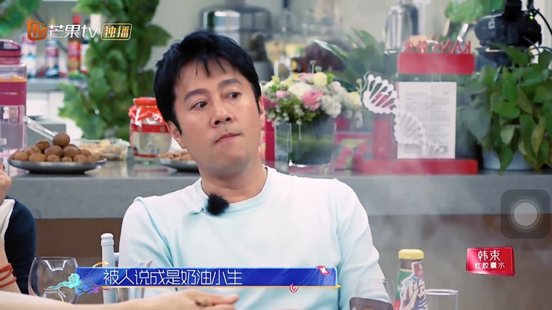 杜海涛自曝与沈梦辰的婚期,少年为蔡国庆重现