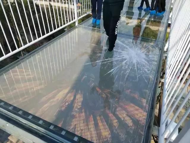 全广东最长的 3D玻璃桥 就在东莞!恐怖过蹦极