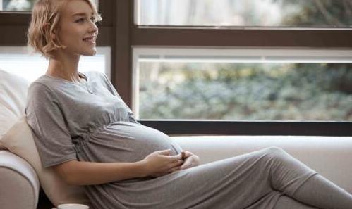 胎儿缺氧是什么导致的?胎心监护能判断胎儿窘