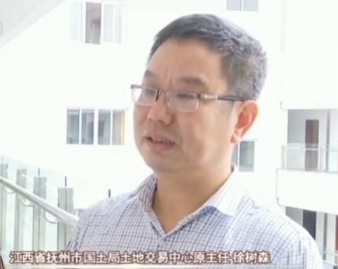 不动产权证6年“难产” 究竟谁之过?