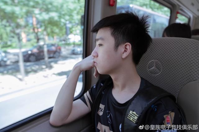 LPL:RNG对战IG让帝可能不上场?网友:求让帝和