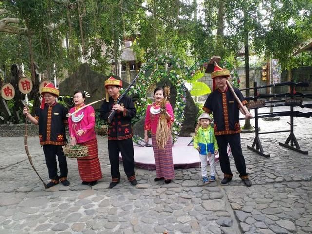 一家人甜蜜的三亚亲子游