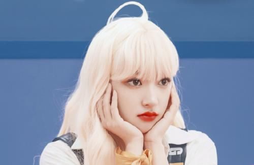 程潇cosplay照流出，有谁注意到她的站姿，双腿平行那刻巨撩