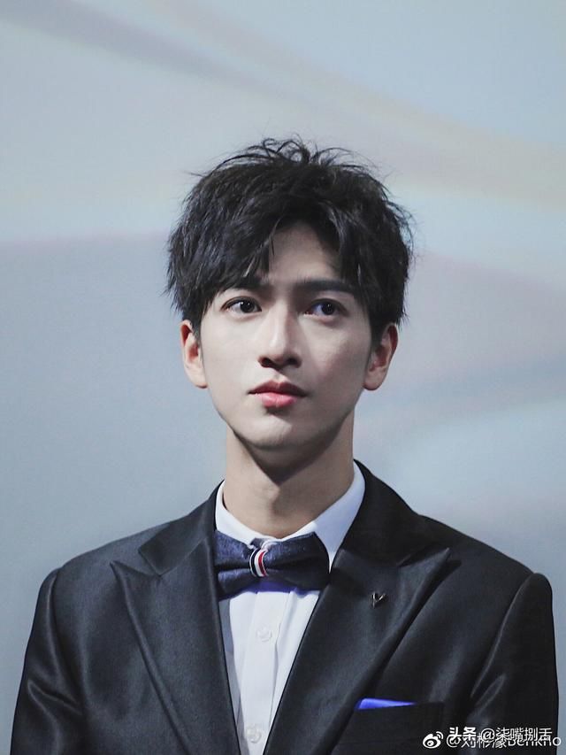 实名建议刘彬濠、梁朋杰、蔡尧合作一首《三人