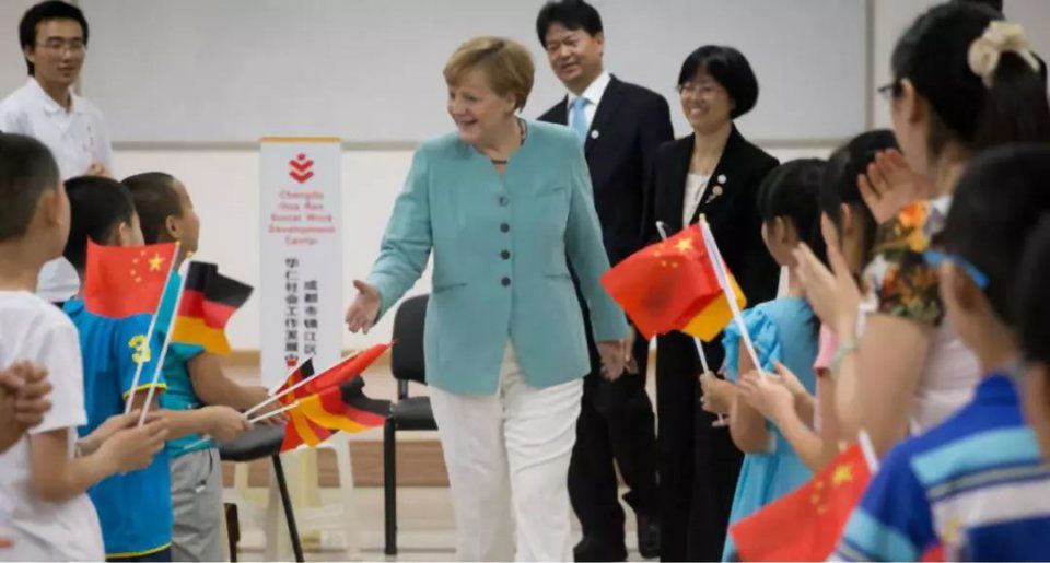 默克尔到过的中国城市，可能比你到过的都多……