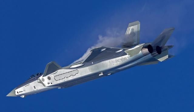 究竟发生了什么?歼20为何现身美军基地,俄:果