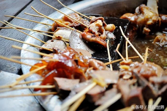 缅甸才是吃货天堂 熊掌500元 虎肉按斤卖