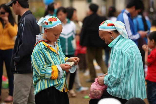 探访越南风流街，你来看看认识几个越南的少数民族