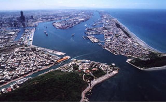 五月份，台湾高雄端午节有赛龙舟，约吗？