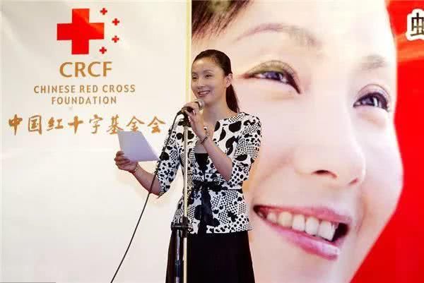 陶虹:传奇经历体验不同人生,参与公益感受人间