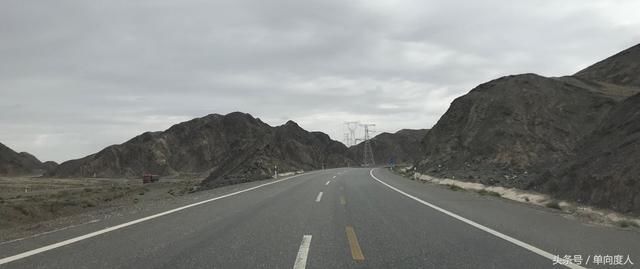 DAY16敦煌：穿越当金山无人区，抵达敦煌，沙漠露营