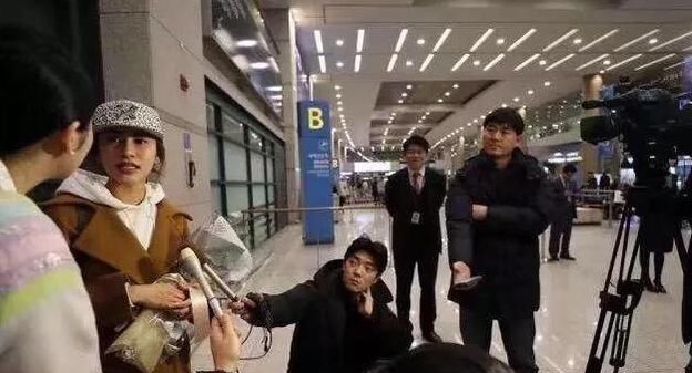 韩媒报道:新年第一天首位外国游客抵韩是中国