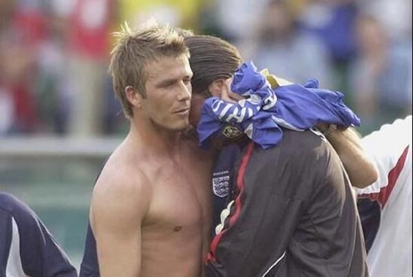 世界杯经典回顾:02年1\/4决赛 英格兰VS巴西