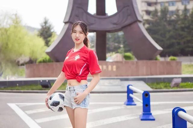 中国福利彩票2018世界杯烟台校园足球宝贝风