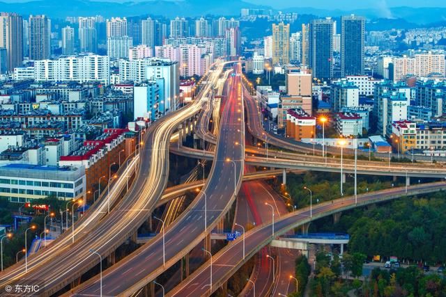 gdp增速_2017昭通gdp(3)