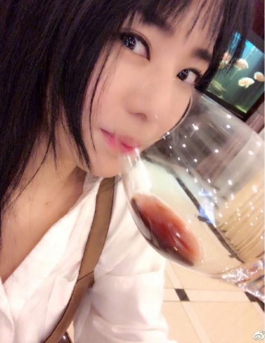 苍老师发照庆祝世界杯:日本赢了,啊啊啊,安倍也