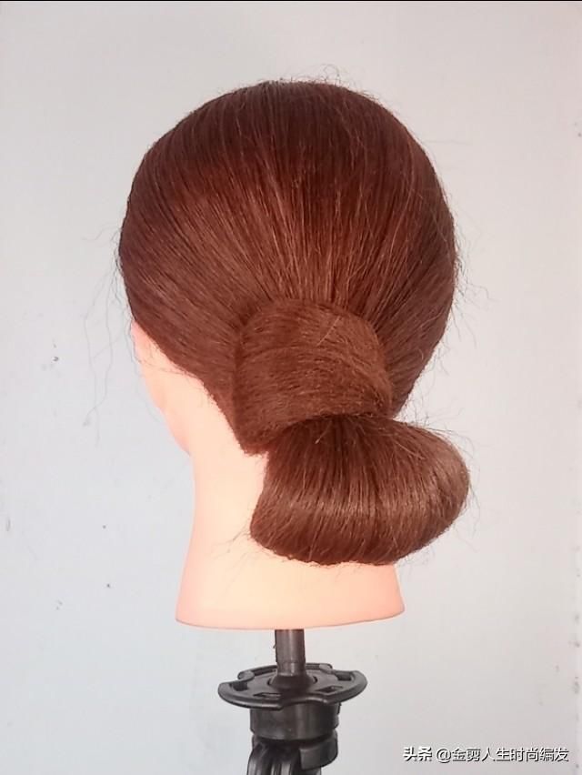 如何使用发簪简单又好看 t01e0dda40825e6c303.jpg