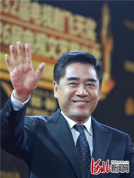 飞天星光耀湖城,来看星光熠熠的红毯时刻