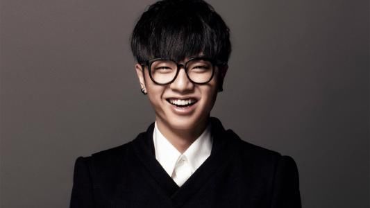 没有歌词就不能开口唱了吗?华晨宇霸气回应:在